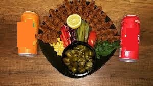 Çiğ köfte yanında hangisi gider?