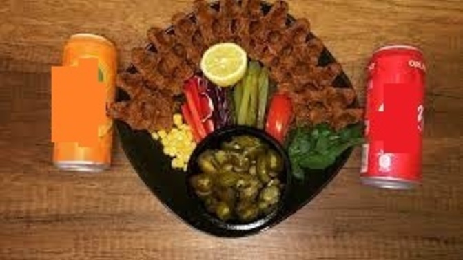 Çiğ köfte yanında hangisi gider?
