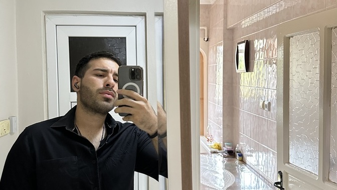 Bu sıcakta siyah gömlek giysem gülerler mi?