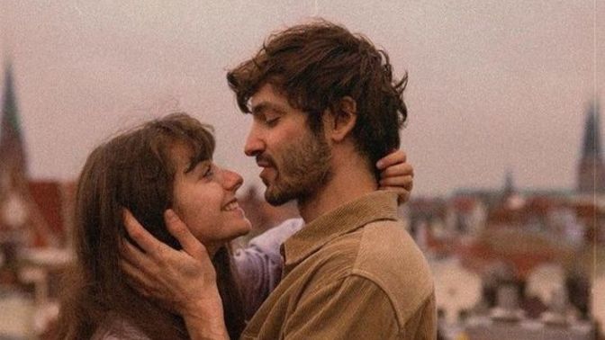 İlk aşk nasıl unutulur?