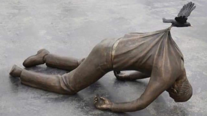 İnsanı ayakta tutan şey tam olarak nedir?