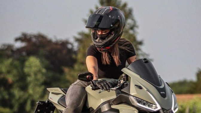 Motor sürmek kadına mı yoksa erkeğe mi daha çok yakışıyor?