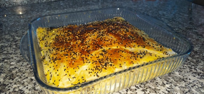 Börek benden çay sizden var mısınız?