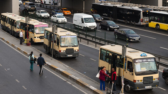 Para üstü derdi bitiyor! İstanbul'da minibüsler elektronik bilet sistemine geçiyor, bu sistem sizce de gerekli miydi?