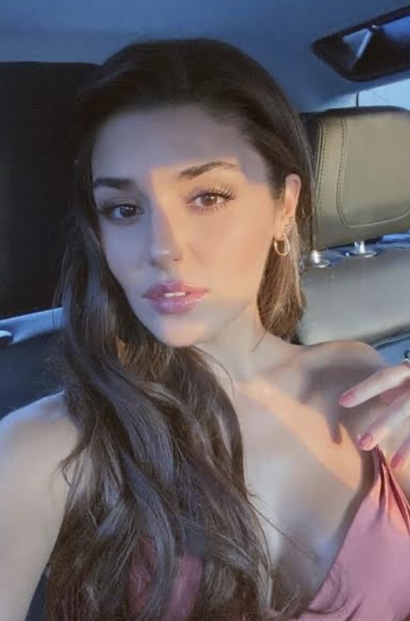 Hande Erçelin burnu estetik mi?