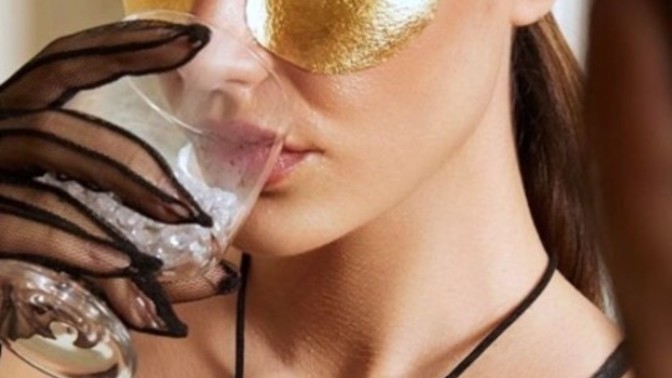 Hiç gözaltınız için altın maske yaptınız mı?