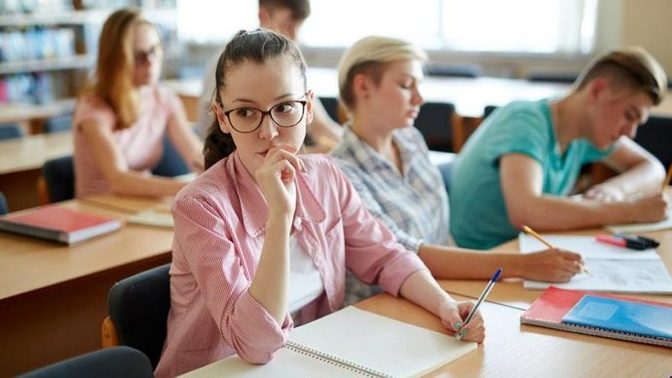 Sözelde 225k, 320 puan aldım. Tercih listeme hangi bölümleri yazayım?