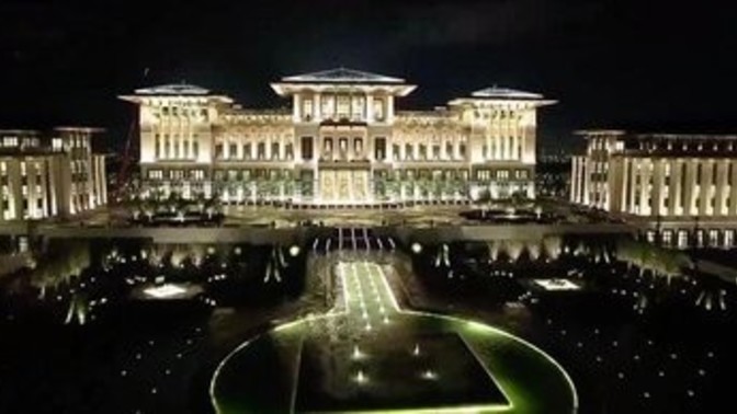 Külliye'nin sadece 1 dakikalık elektrik giderinin 15 bin lira olduğu açıklandı. günah ya sizce?