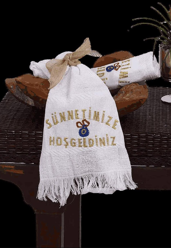 Spor çantasından Sünnetimize hoş geldiniz havlusu çıkan erkekle olur mu?