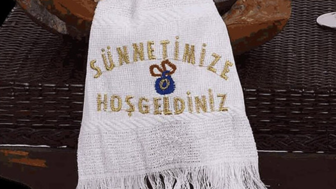 Spor çantasından "Sünnetimize hoş geldiniz" havlusu çıkan erkekle olur mu?