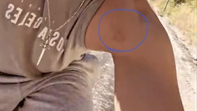 Şu öpücük izi mi?