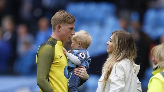 Kevin De Bruyne: "Fazla arkadaşım yok. Erkek adamın en iyi arkadaşı, sevdiği kadın olur" demiş. Sizce de öyle midir?