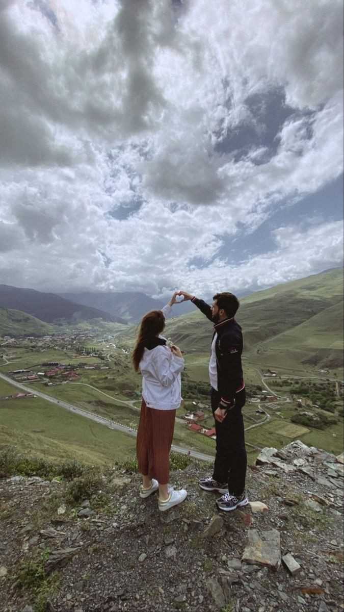 Kâlbinde geçmişi taşıyan biri kendisini deli gibi seven kişiden etkilenmekte zorlanır mı?