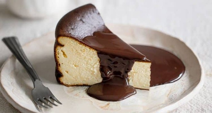 Dünya Cheesecake Günü'nde en sevdiğin cheesecake çeşidini söyleyip, "beraber yiyebiliriz" dediğin KScan'ı etiketler misin 🍰?