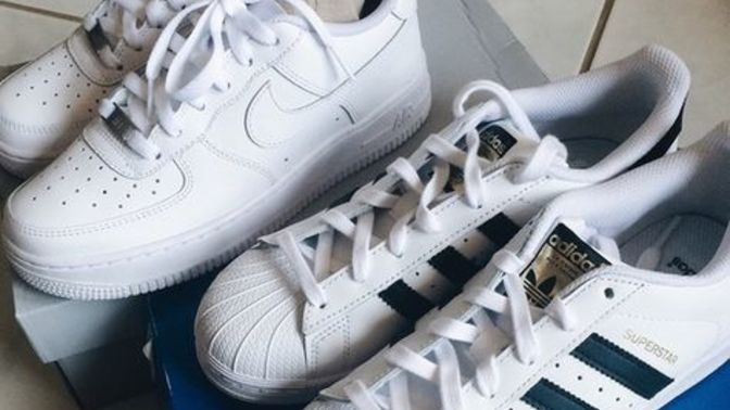 Air Force mu SuperStar mı hangisini alsam?