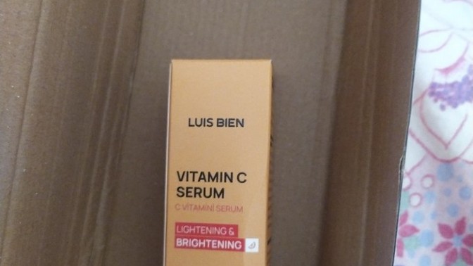 Yüzüme C vitamini sürdüğümde yakması normal mi?
