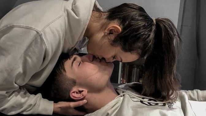 Eski sevgilinizle çıkan arkadaşınız sizinle arkadaş kalmaya devam edebilir mi?