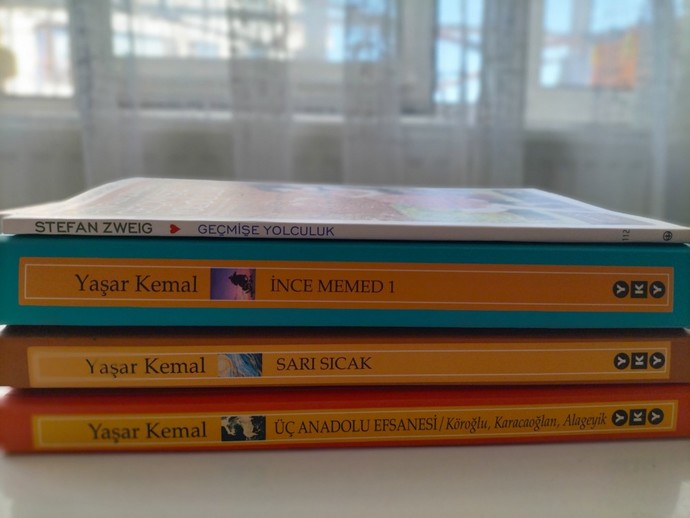 Kitap okumayı sever misiniz, bu ay kaç kitap okudunuz?