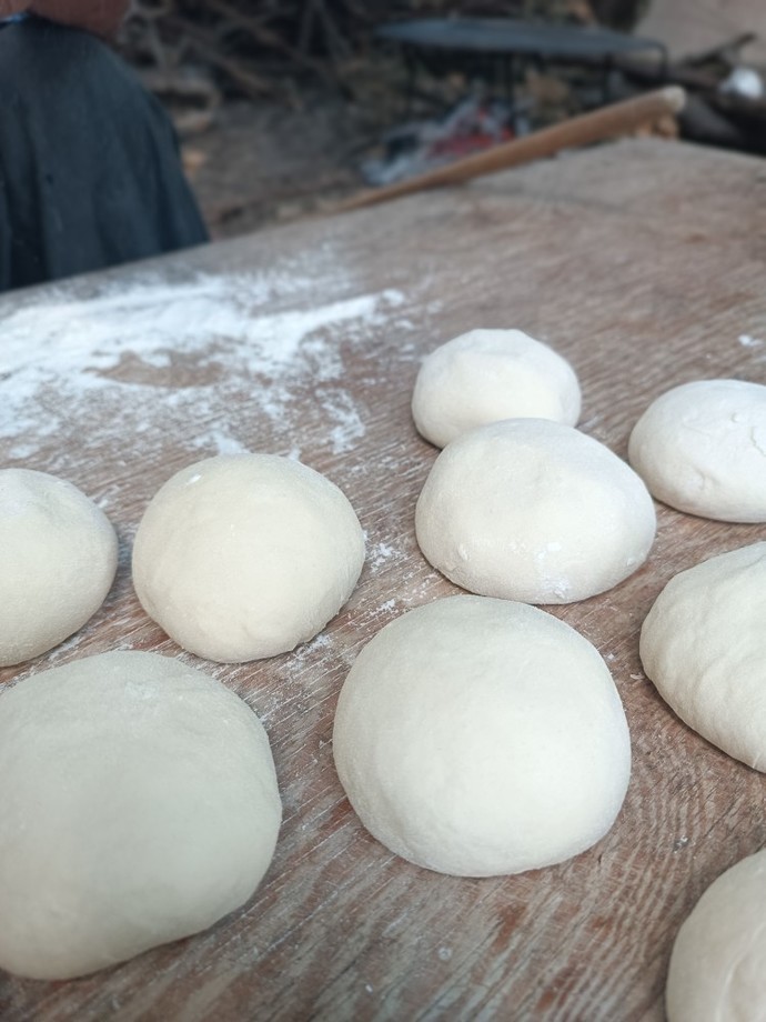 Sac ekmeğini börek olarak mı yersiniz yoksa olduğu gibi mi?