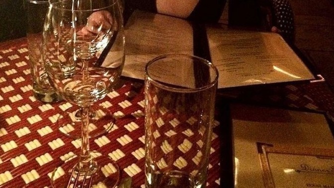Sevgiliniz ile birlikte romantik bir akşam yemeğine çıkmak sizi mutlu eder mi?