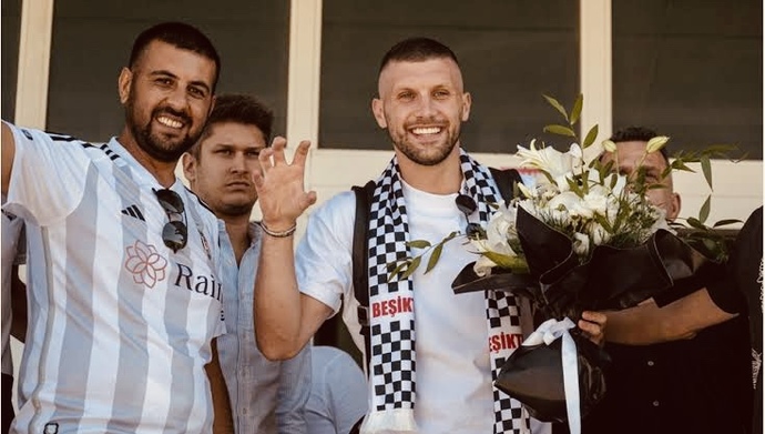 Beşiktaş Ante Rebić transferini resmen duyurdu! Bu transfer taraftarların gönlünü alır mı?