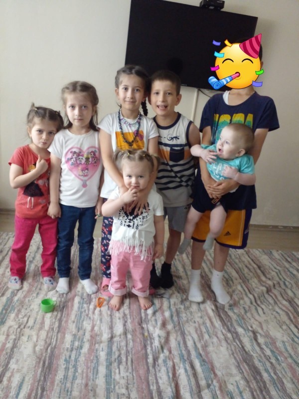 Kim daha çok severse çocuk ona mı benzer?