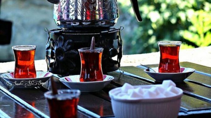 Bir günde kaç bardak çay içersiniz?
