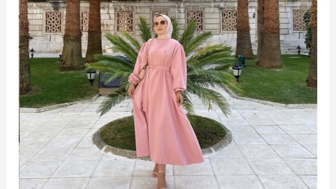 Böyle bir elbise görümcemin düğünün de giyilir mi?