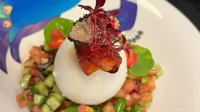 Burrata salatası yaptım, nasıl gözüküyor sizce?