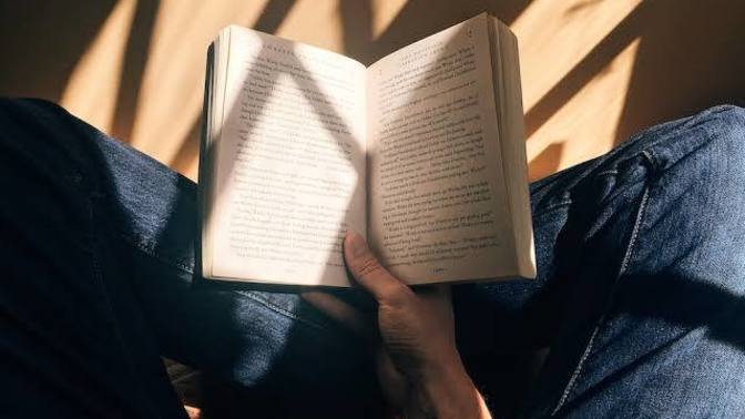 Kitap okumak bilgilenmenin tek yolu mudur?