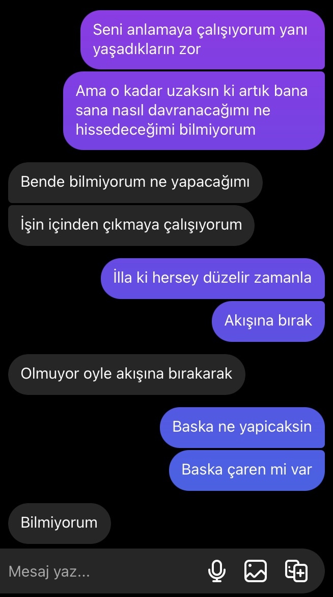 Sizce sevgilimden biraz uzak mi kalmalıyım daha mi fazla ilgilenmeliyim?