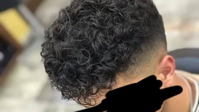 Erkeklere perma saç yakıştıran var mı cidden?