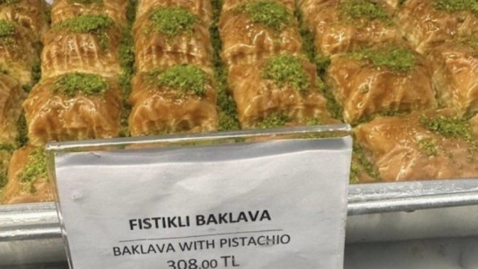 Havalimanında baklavanın tanesi 308 TL! Sizce tadı nasıldır?