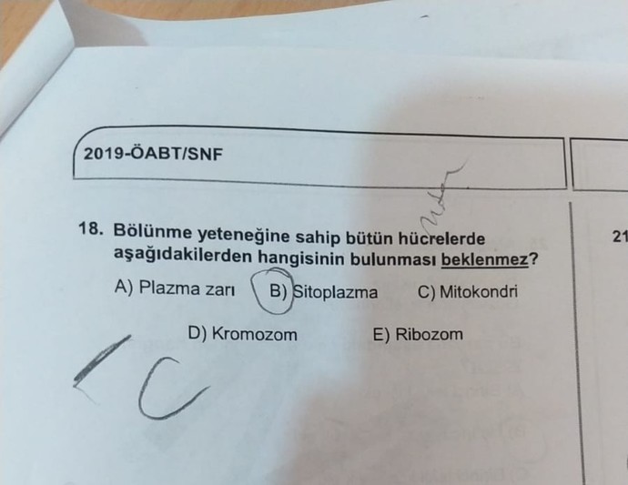 Biyoloji bilen birisi yardımcı olabilir mi?