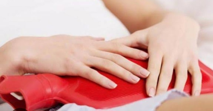 Regl olduğunuzda karın ağrısı çekiyor musunuz?