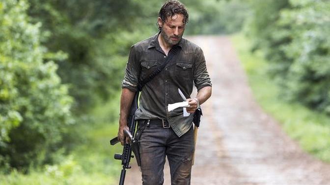 TWD izleyince kendini Rick Grimes gibi hisseden var mı?