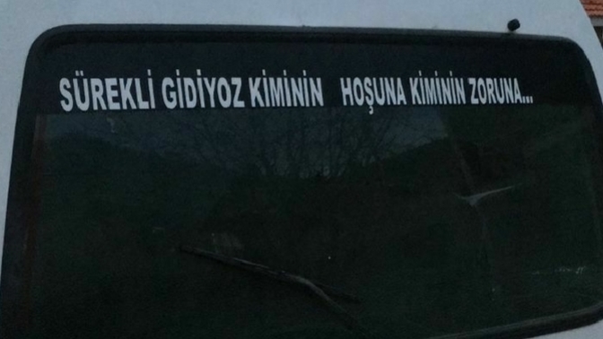 İnsanların hoşuna mı gidiyosun, zoruna mı?