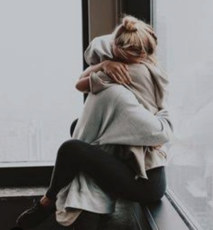 Uzak mesafe ilişkisi yaşayan çiftler, seksting yaparak cinsel olarak tatmin olabilir mi?