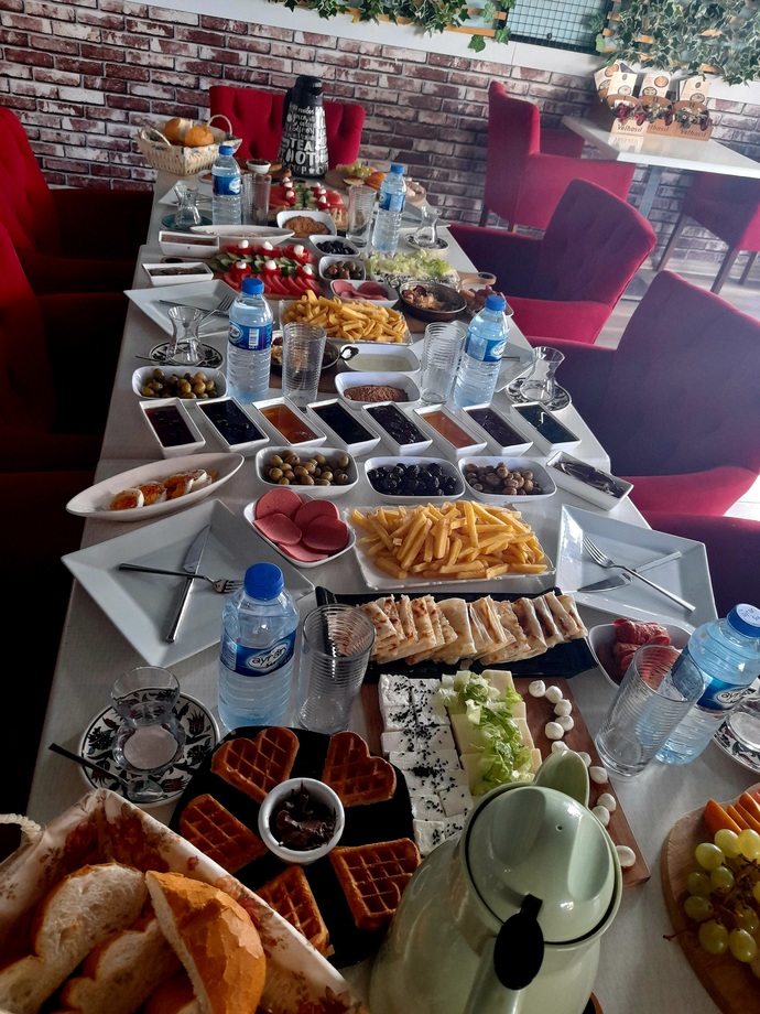 Pazar Kahvaltısını Dışarıda Yapmayı Severmisin?