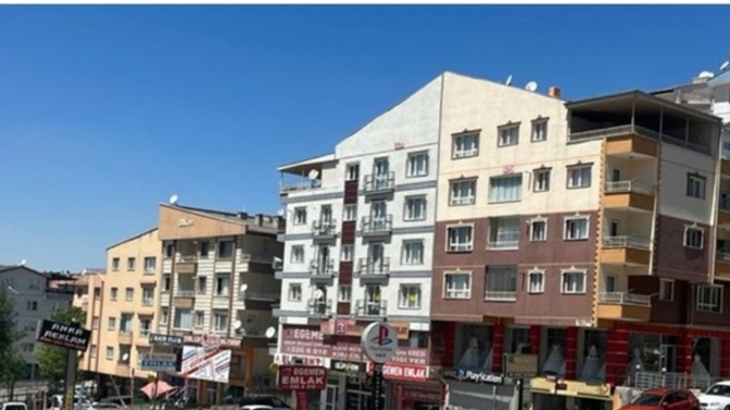 Ev sahibiniz, evden çıkmanız için size 200 bin lira teklif etse kabul eder misiniz?