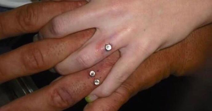 Nişanlınız yüzük yerine “Nişan piercingi yaptıralım.” dese kabul eder misiniz?