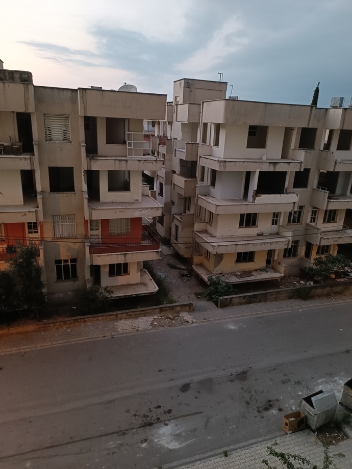 Şu anki manzaranız ne, paylaşır mısınız?