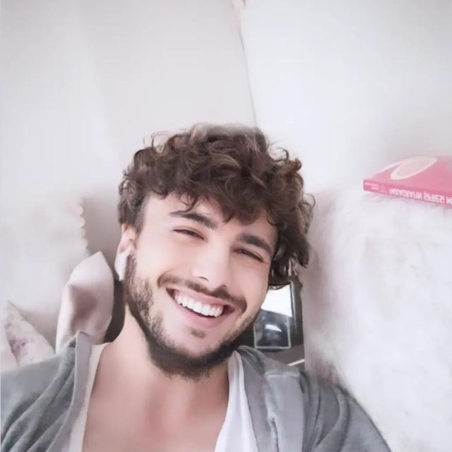 Kıvırcık saç nasıldır?