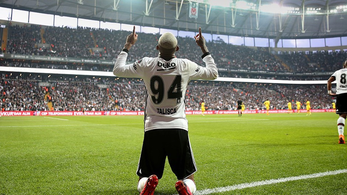 Beşiktaşta Talisca sesleri! Sizce Talisca yeniden Beşiktaş forması giyecek mi?