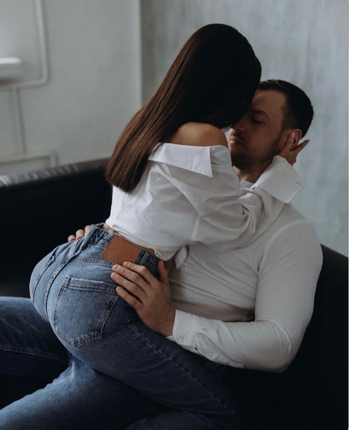 Sekste sallanan büyük memeler erkeği etkiler mi?
