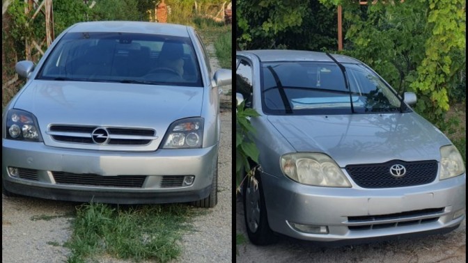 Tasarım olarak hangi otomobil daha havalı duruyor: Opel Vectra C mi, Toyota Corolla E120 mi?