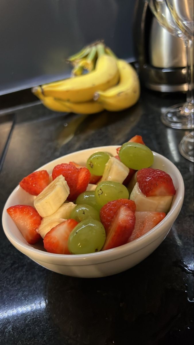 Sabah kahvaltısı yerine meyve salatası yenir mi?