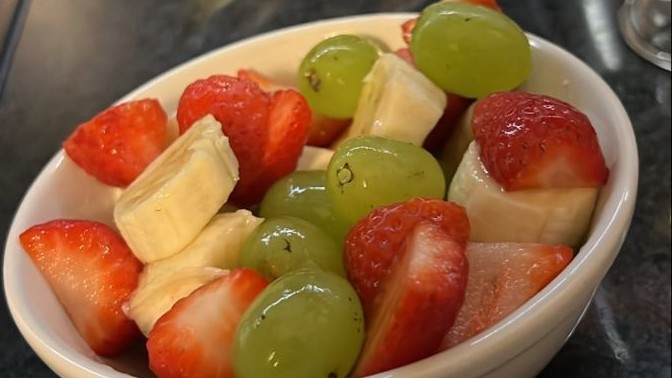 Sabah kahvaltısı yerine meyve salatası yenir mi?