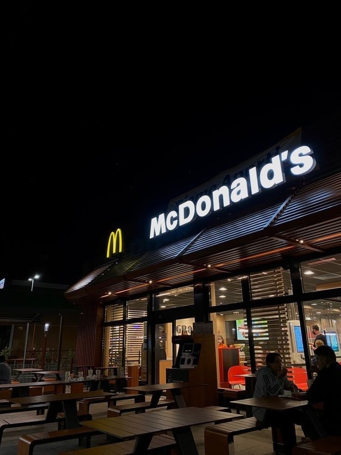 Yemek söylerken ilk tercihiniz yerel işletmelerden yana mı yoksaa zincir restoranlardan yana mı oluyor?