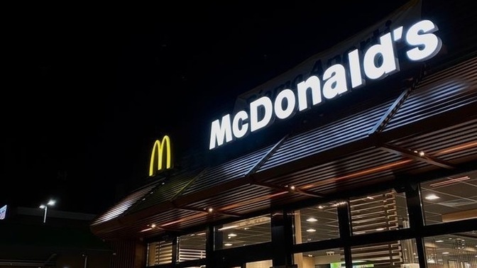 Yemek söylerken ilk tercihiniz yerel işletmelerden yana mı yoksaa zincir restoranlardan yana mı oluyor?